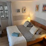 Flix Center Apartman *