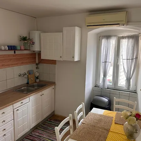 Apartman Flix Center